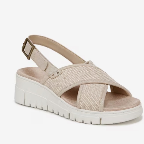 New in Box Vionic Uptown Sonoma Sandals - Picture 2 of 3